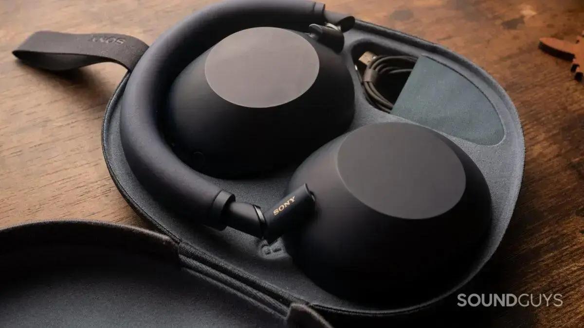 Sony lança WH-1000XM6 com design dobrável e melhorias significativas