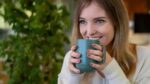 Ember Mug 2 com desconto nos EUA: caneca inteligente mantém café quente