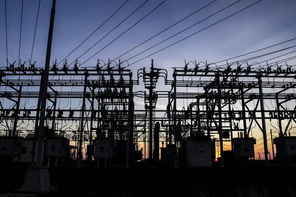 Energia usada por IA para gerar imagem equivale a 240 lâmpadas acesas por hora