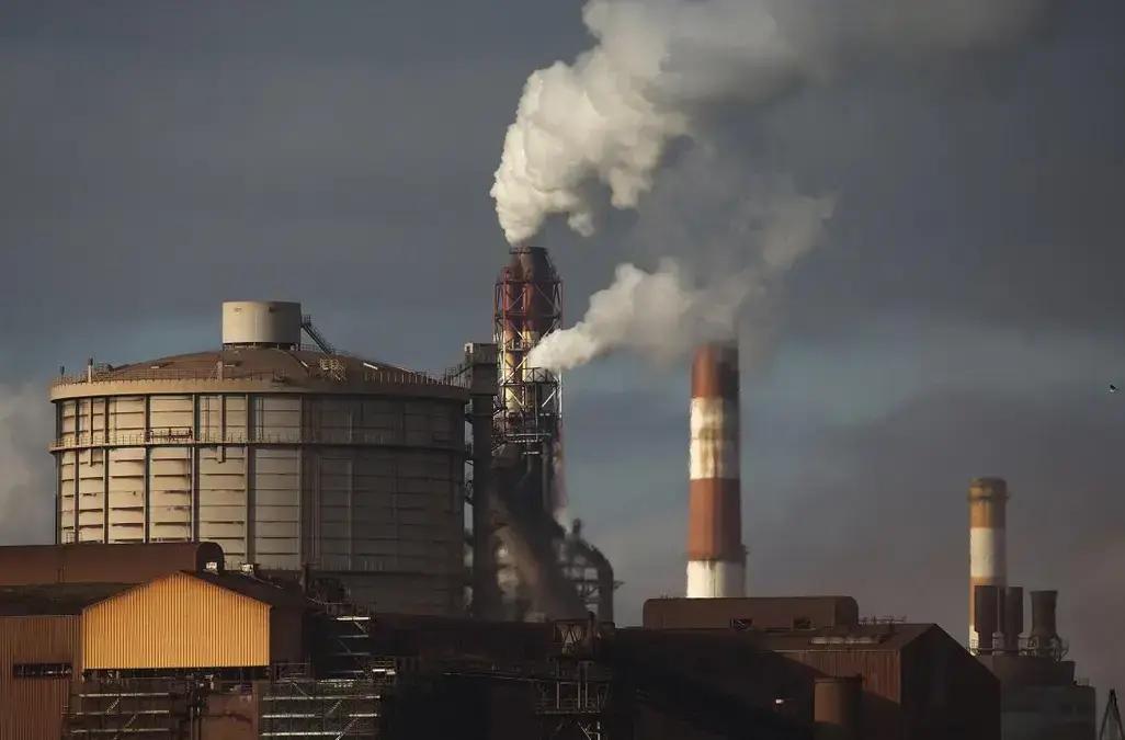 Trump aprova fusão entre Nippon Steel e US Steel, mantendo empresa nos EUA
