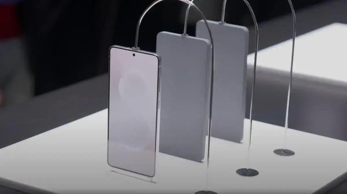 Imagens e especificações vazadas do Galaxy S25 Edge