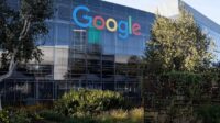 Google lança ferramenta de IA para simplificar textos complexos no iPhone