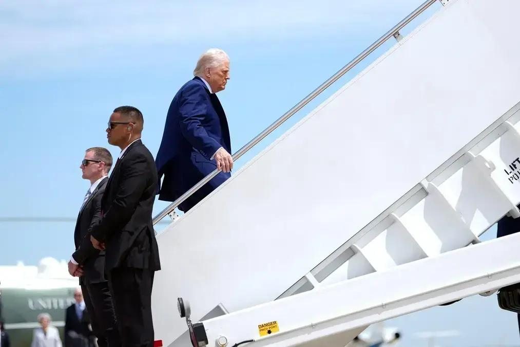 Trump defende aceitação de jato de US$ 400 milhões do Catar e critica quem recusa