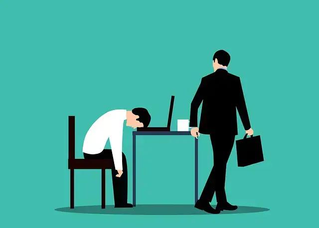 Lidando com a microgestão: Estratégias para um bom ambiente de trabalho