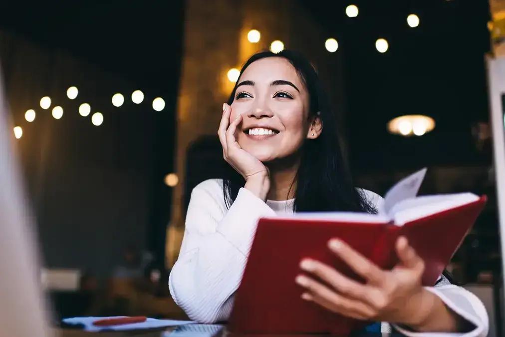 5 livros universais escritos por mulheres que você precisa conhecer