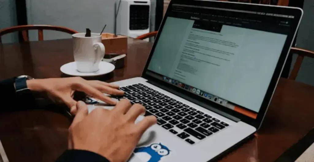 Como equilibrar inovação e redução de custos nas empresas brasileiras