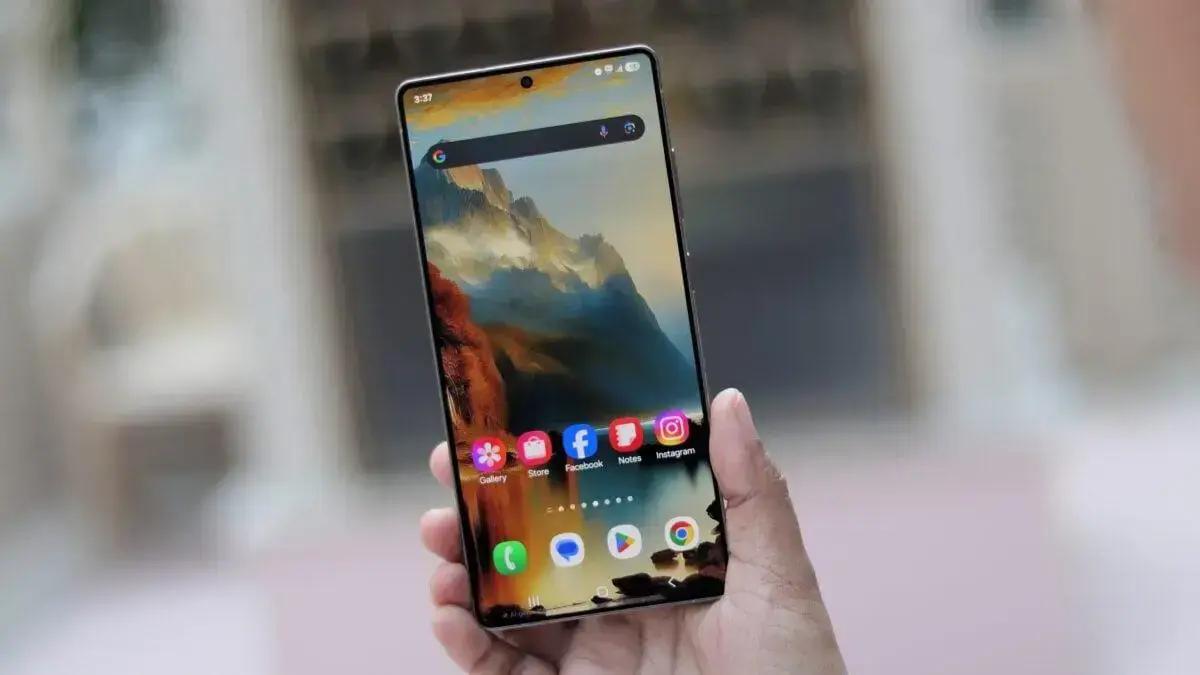 Samsung exibe linha de produtos em clipe do grupo de Kpop Rise