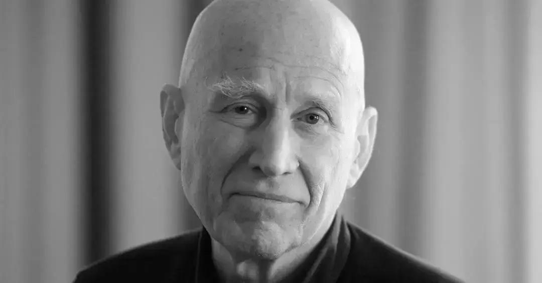 Por que Sebastião Salgado preferia fotografar em preto e branco?