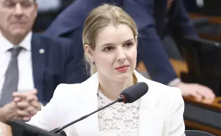 Câmara dos Deputados cria comissão para debater regulamentação da inteligência artificial