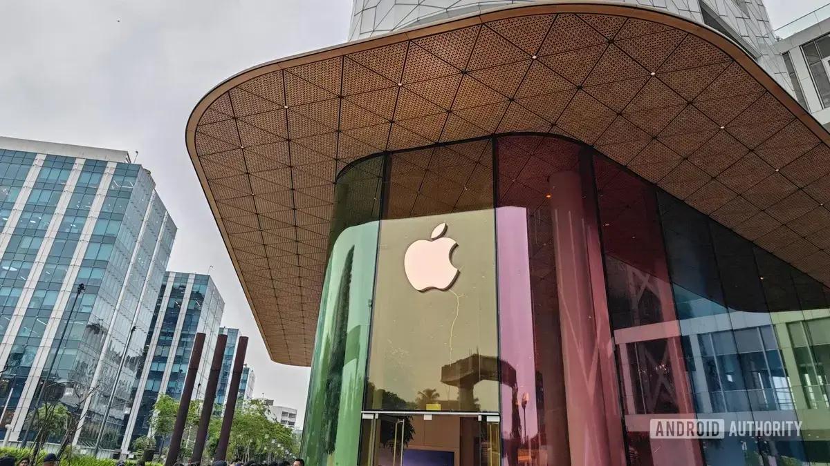 Trump ameaça impor tarifa de 25% em iPhones, e Android também pode ser afetado