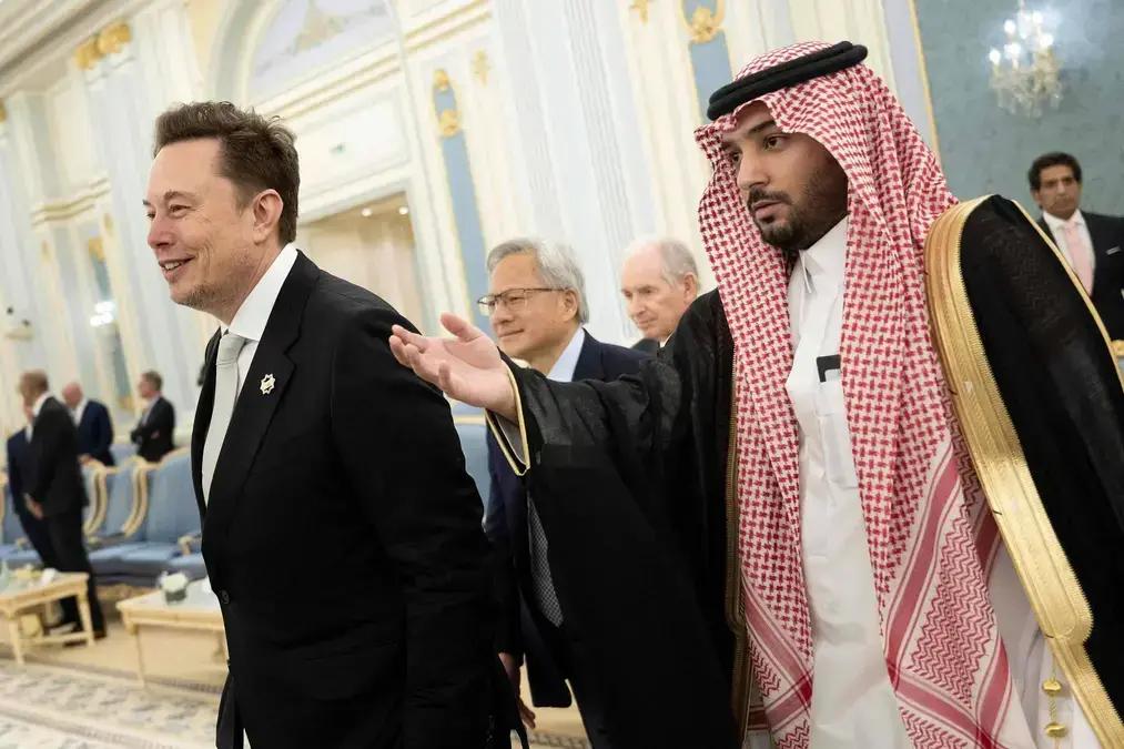 Executivos de tecnologia dos EUA se reúnem com Trump na Arábia Saudita em busca de investimentos