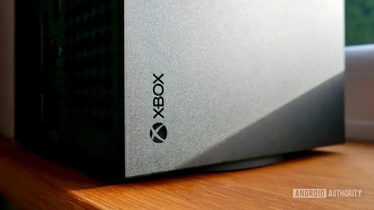 Microsoft adia lançamento de console portátil Xbox para priorizar Windows em dispositivos de terceiros