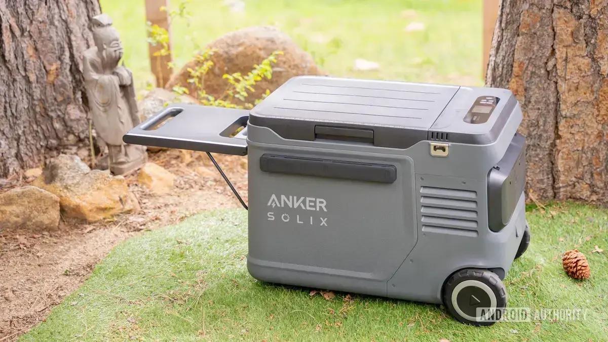 Anker SOLIX EverFrost 2 40L atinge menor preço histórico, mas oferta não está disponível no Brasil