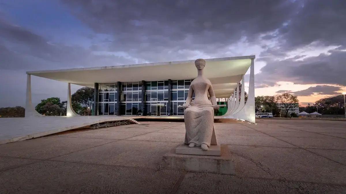STF retoma julgamento sobre responsabilidade de redes sociais por conteúdo de usuários