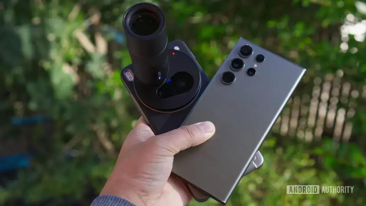 Comparativo: lente externa do Vivo X200 Ultra versus zoom do Galaxy S23 Ultra