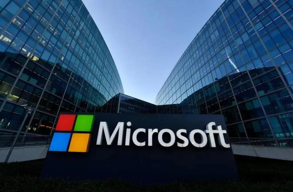 Desafios no desenvolvimento de chips de IA da Microsoft geram dúvidas no mercado
