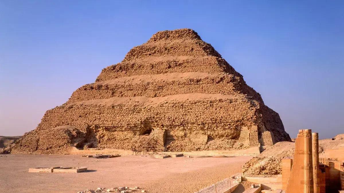 Pirâmide de Djoser pode ter usado sistema hidráulico para construção, revela estudo
