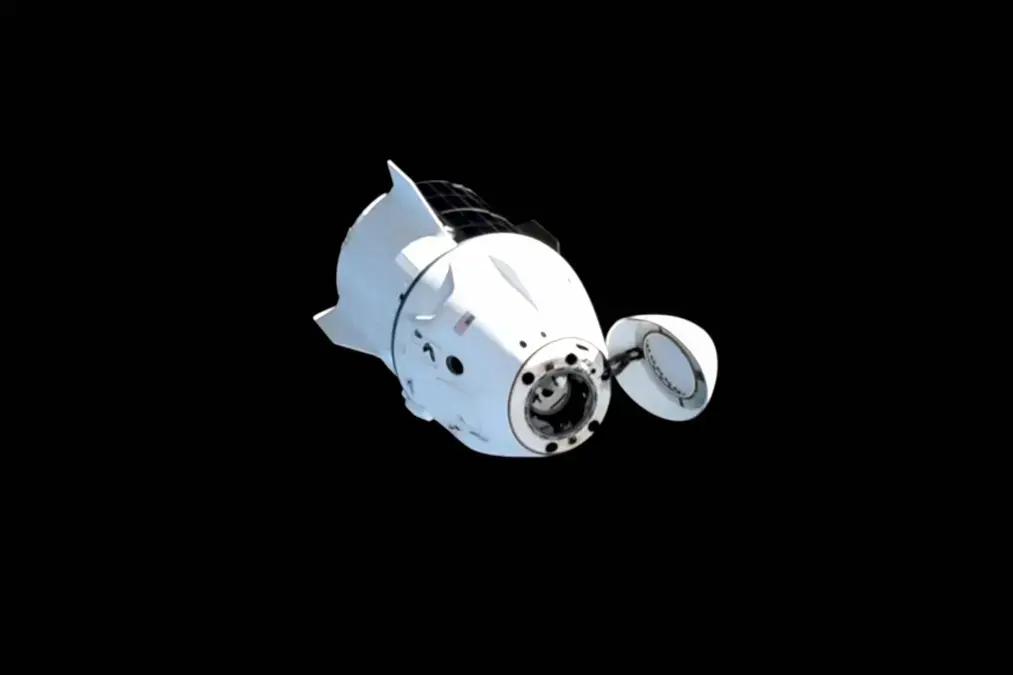 SpaceX anuncia desativação imediata da nave Dragon após conflito político