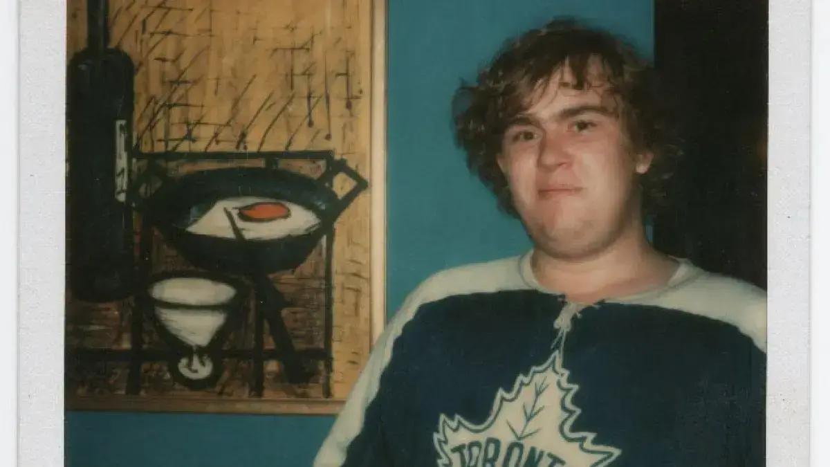 Documentário sobre John Candy produzido por Ryan Reynolds estreia no Festival de Toronto