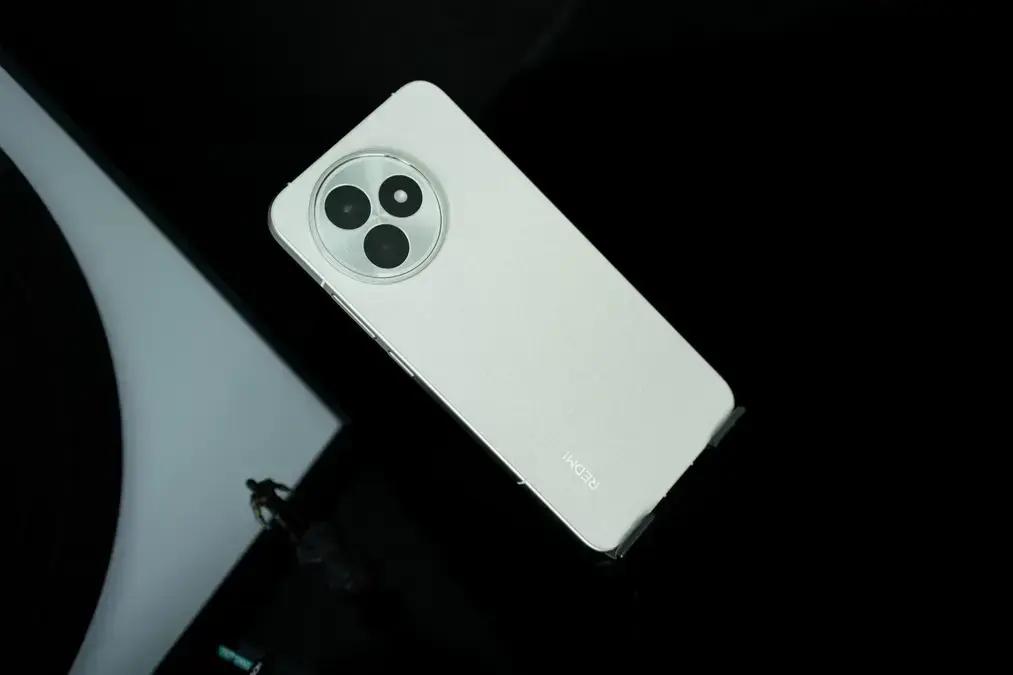 Redmi K80 Ultra anuncia parceria com AAC para melhorar experiência de áudio
