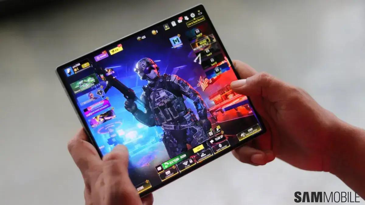 Galaxy Z Fold 7: Por que ele não é um modelo Ultra, apesar do marketing da Samsung