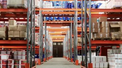 Galpões logísticos no Brasil valorizam 34% em três anos e registram menor taxa de vacância