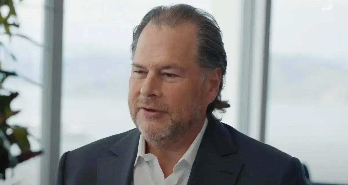 Salesforce avança em IA com automação de 50% das operações