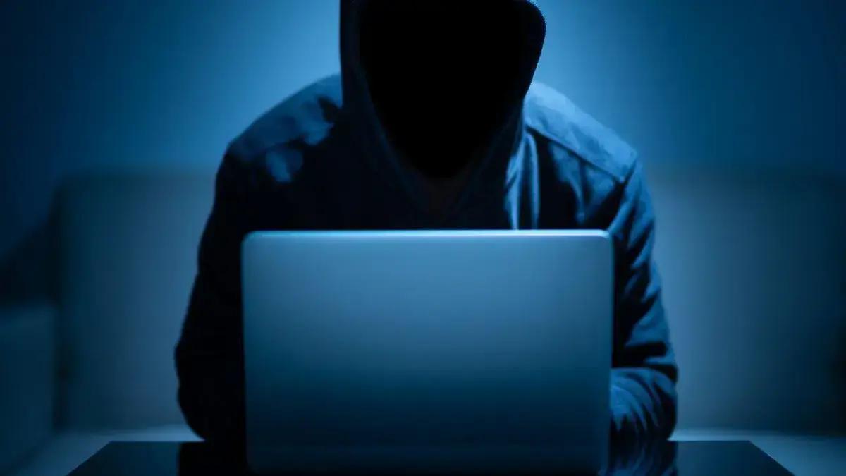 Ciberataques usam versões falsas de programas populares para espalhar malware
