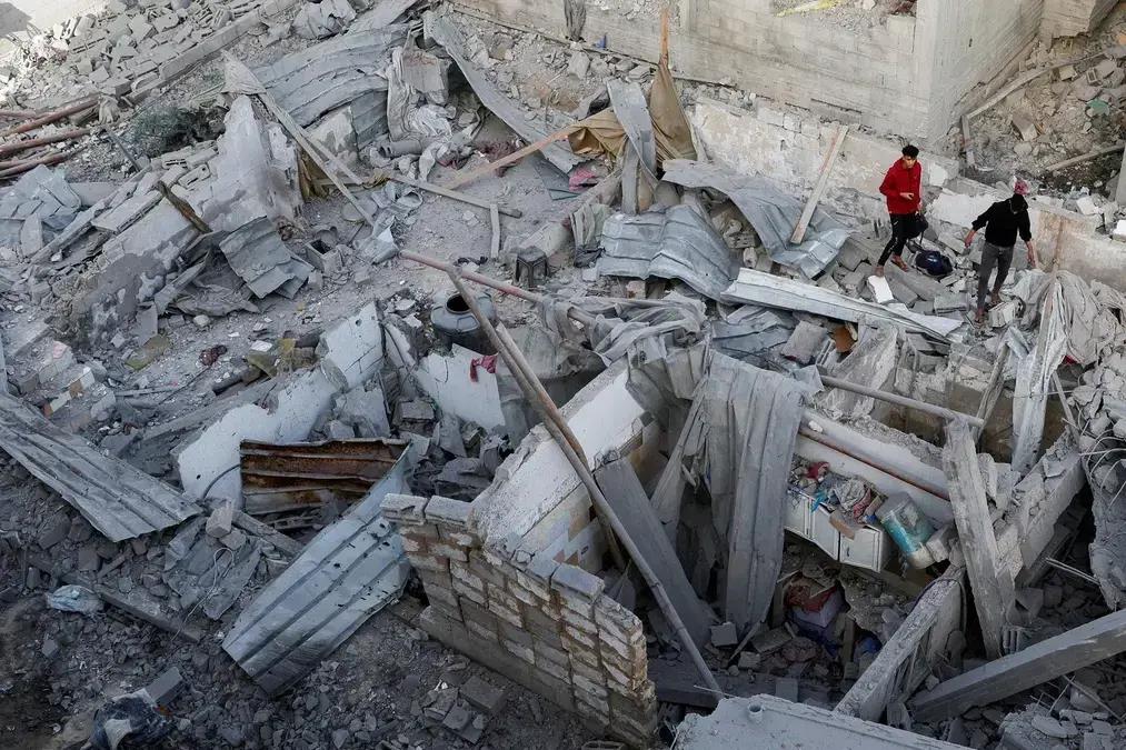 Israel supostamente arma milícia palestina em Gaza para combater Hamas, dizem autoridades
