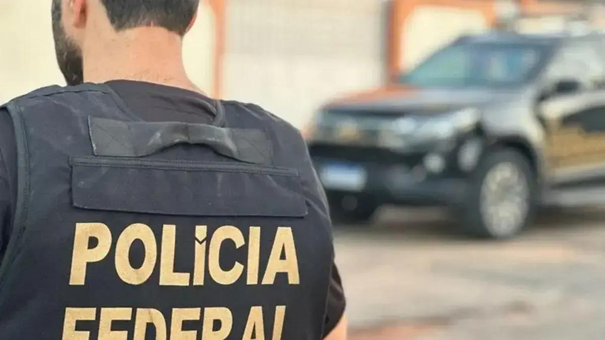 Polícia Federal prende cibercriminoso Azael, que ameaçava veículos de tecnologia no Brasil