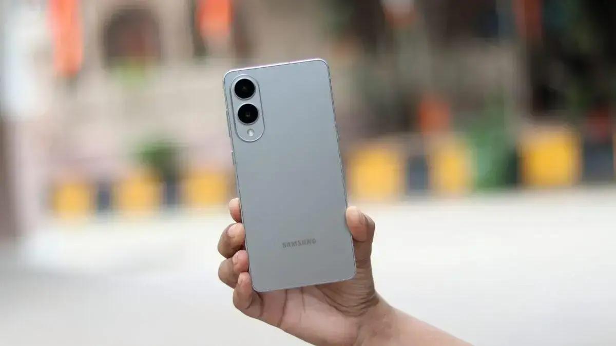 Samsung lidera produção global de smartphones no primeiro trimestre de 2025