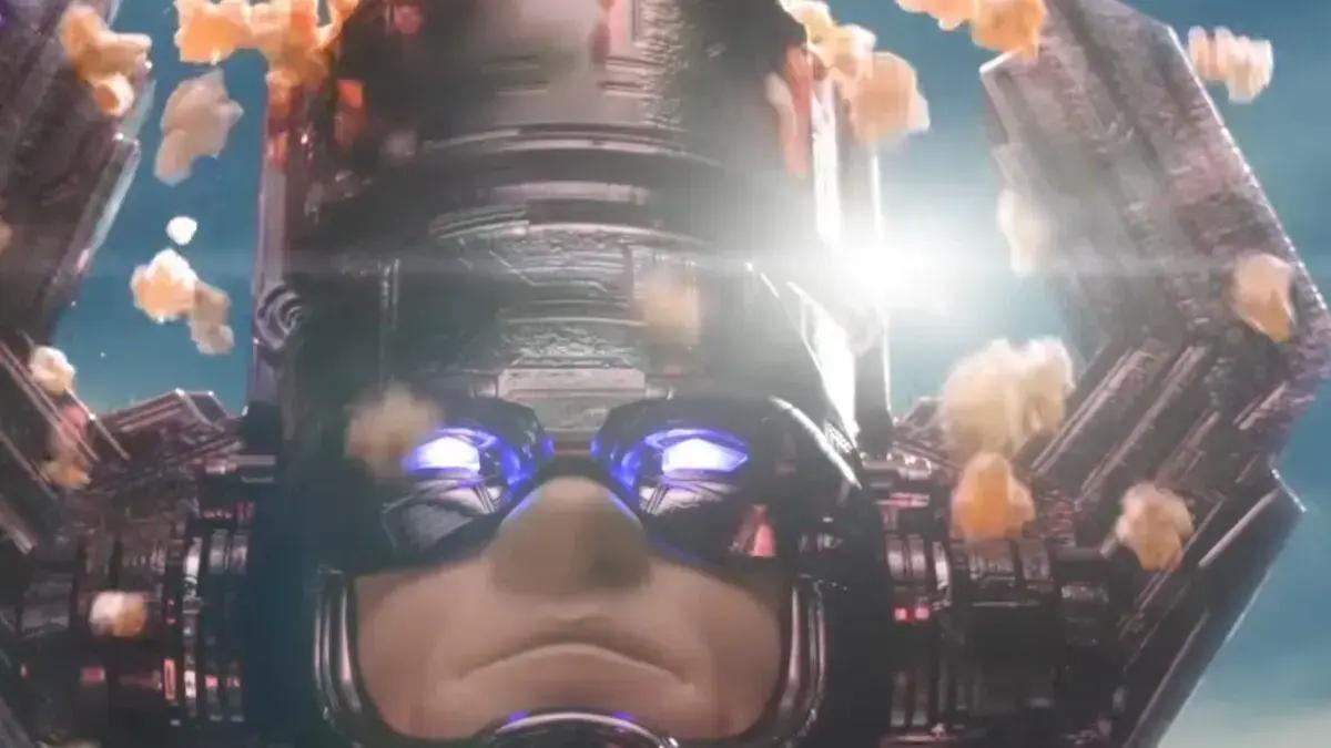 AMC Theaters lança balde de pipoca do Galactus e porta-lanches do HERBIE para 'The Fantastic Four: First Steps'
