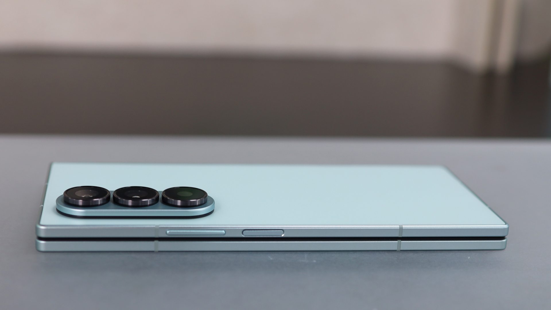 Galaxy Z Fold 7 espessura