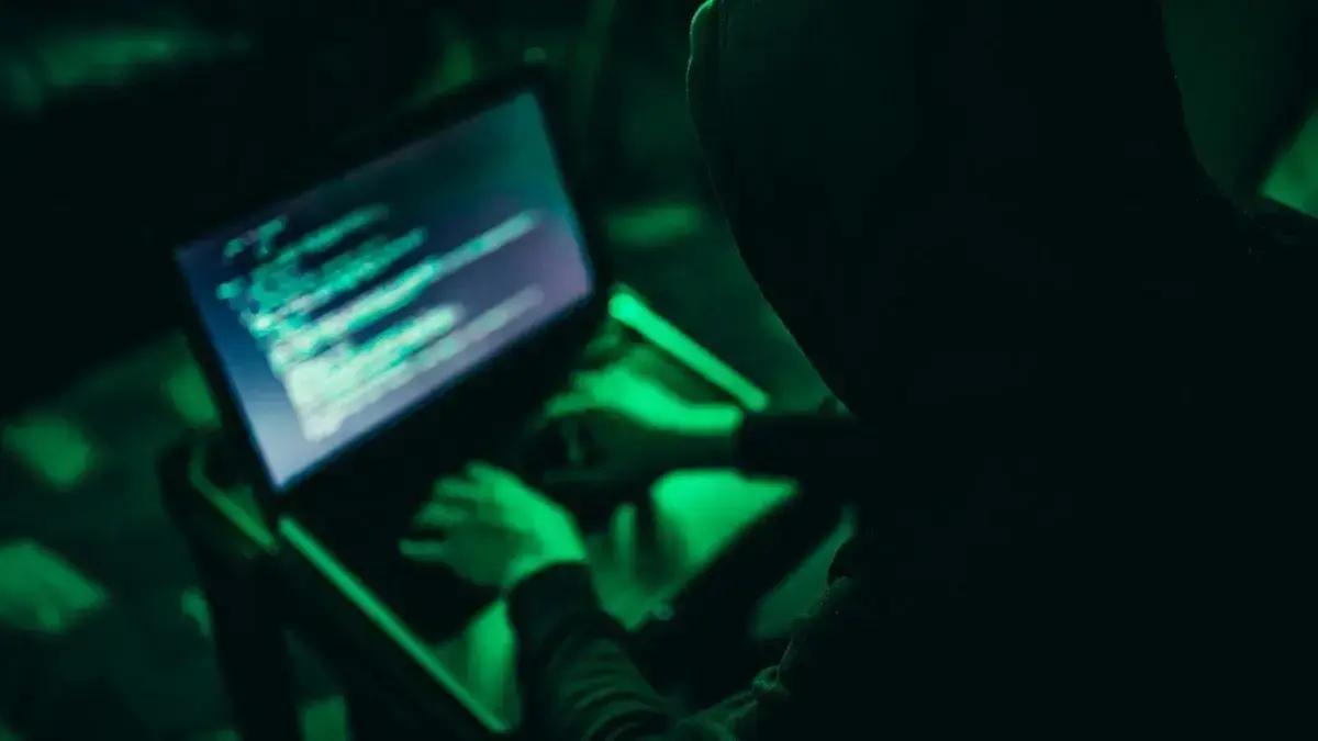 Ataque hacker no sistema financeiro causa suspeitas de roubo de R$ 1 bilhão