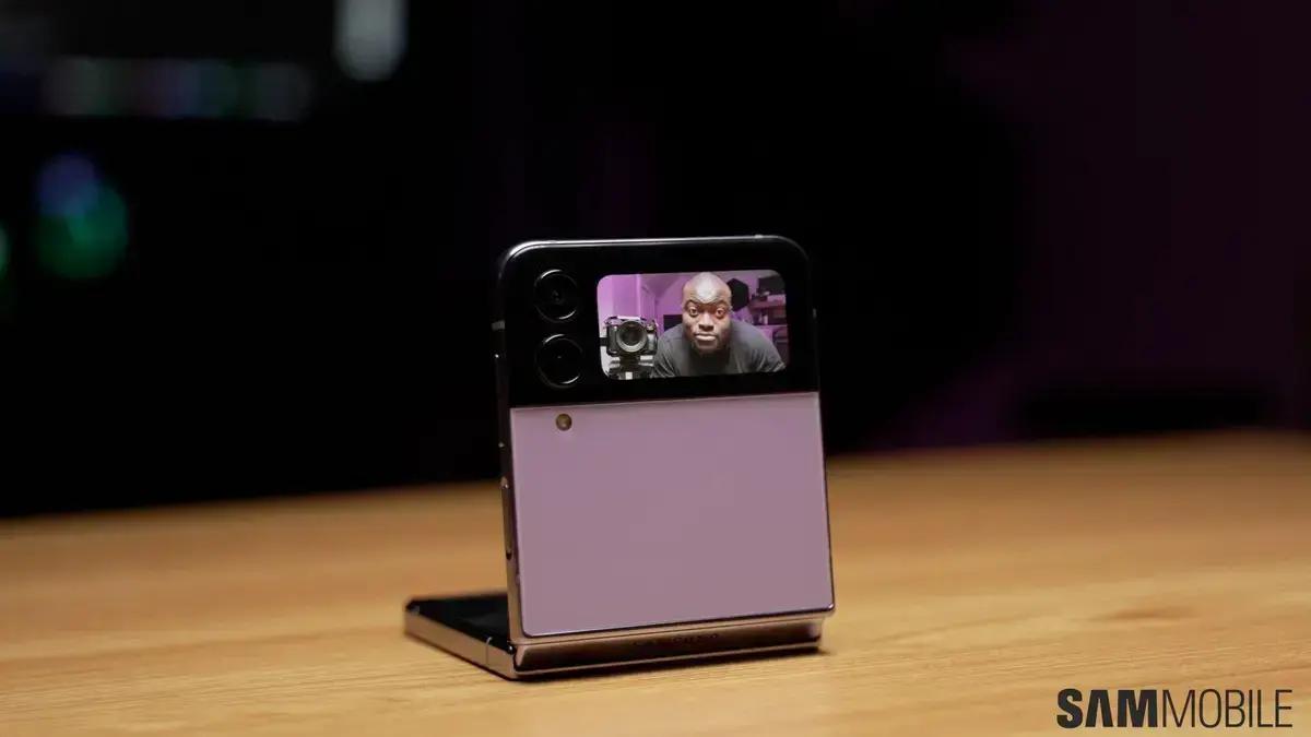Samsung lança atualização de segurança para Galaxy Z Flip 4