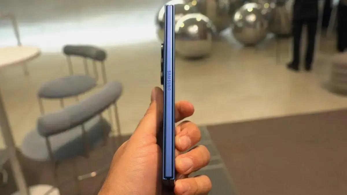 Honor é desmentido sobre ser o celular mais fino do mundo por comparação com Galaxy Z Fold 7