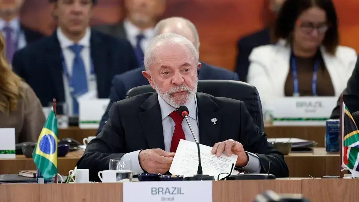 Lula defende uso responsável da IA para evitar concentração de poder