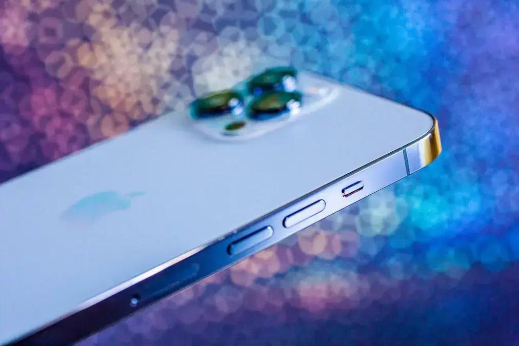 Rumor aponta cor azul diferente no lançamento do iPhone 17 Air no Brasil