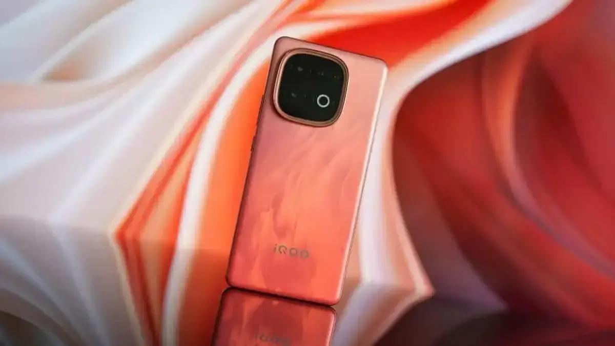 iQOO Z10 Turbo+ deve ter processador Dimensity 9400+ e bateria de 8.000 mAh