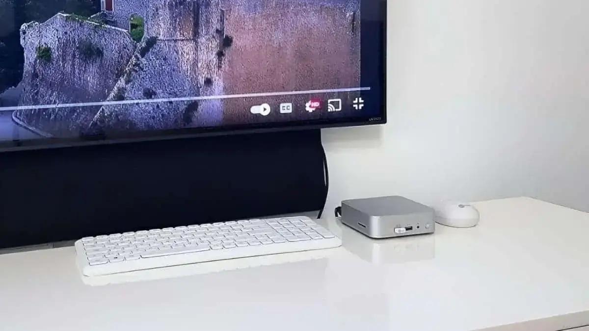 Mini PC compacto da Lenovo é apresentado como opção acessível e eficiente