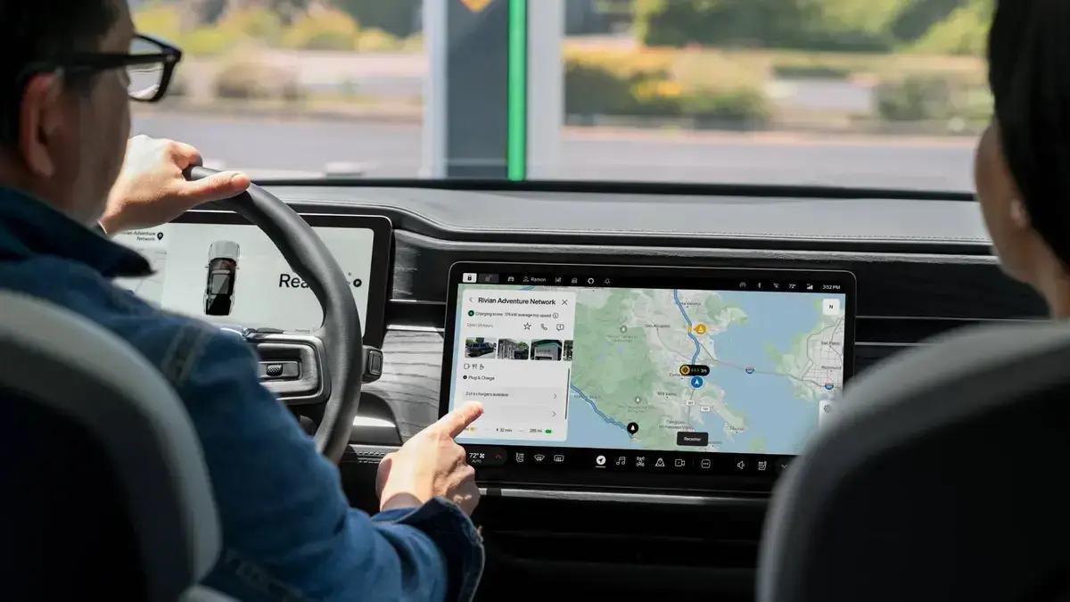 Rivian integra Google Maps para melhorar navegação em veículos elétricos
