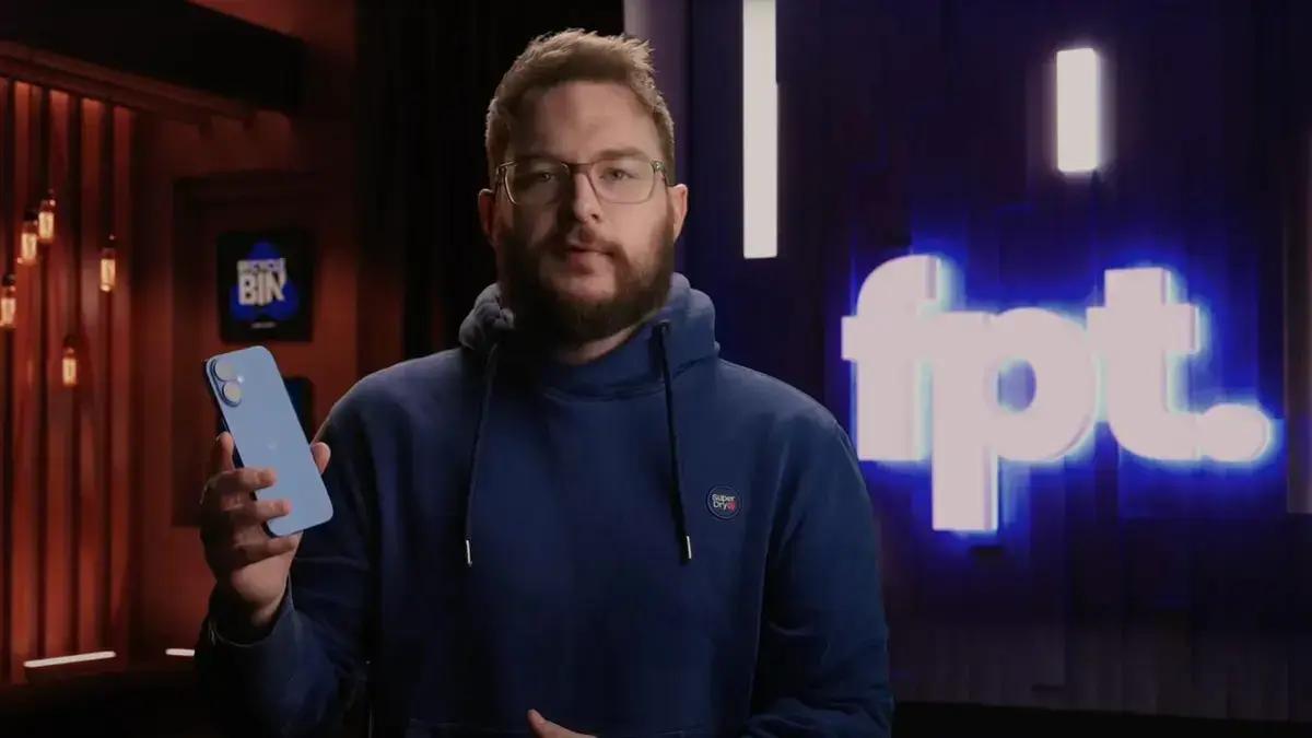 Apple processa YouTuber por vazamento de iOS 26