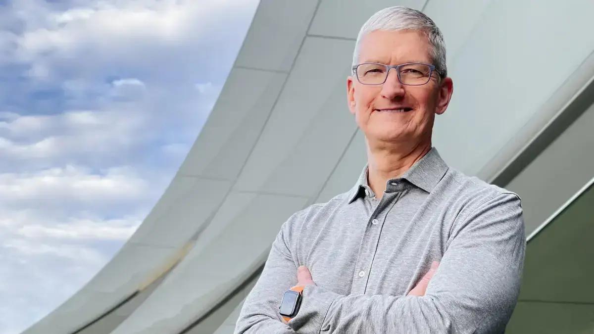 Possível substituição de Tim Cook na Apple por atraso na IA