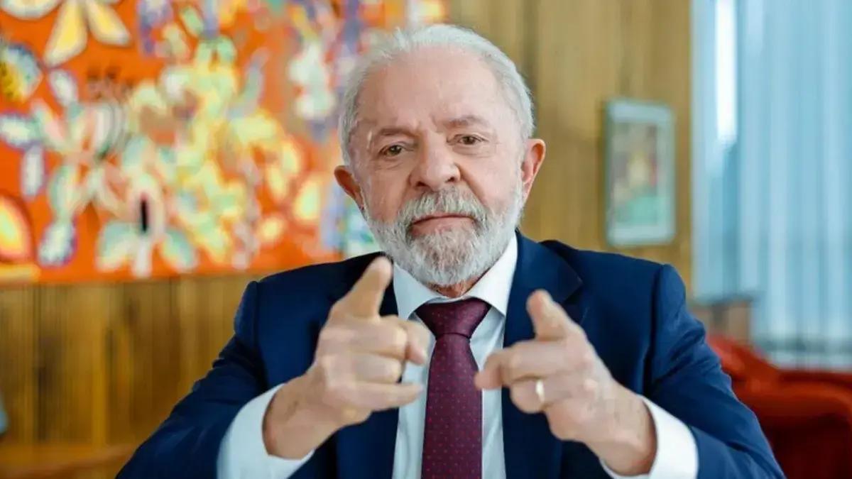 Governo brasileiro planeja taxar as big techs com imposto específico