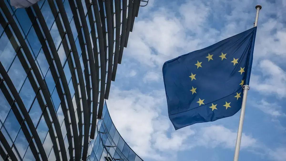 Comissão Europeia recua e abandona contribuição digital para grandes empresas