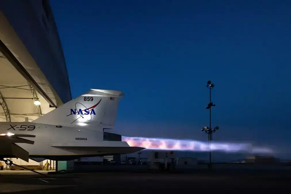 NASA testa avião supersônico com redução de ruído para voos mais silenciosos