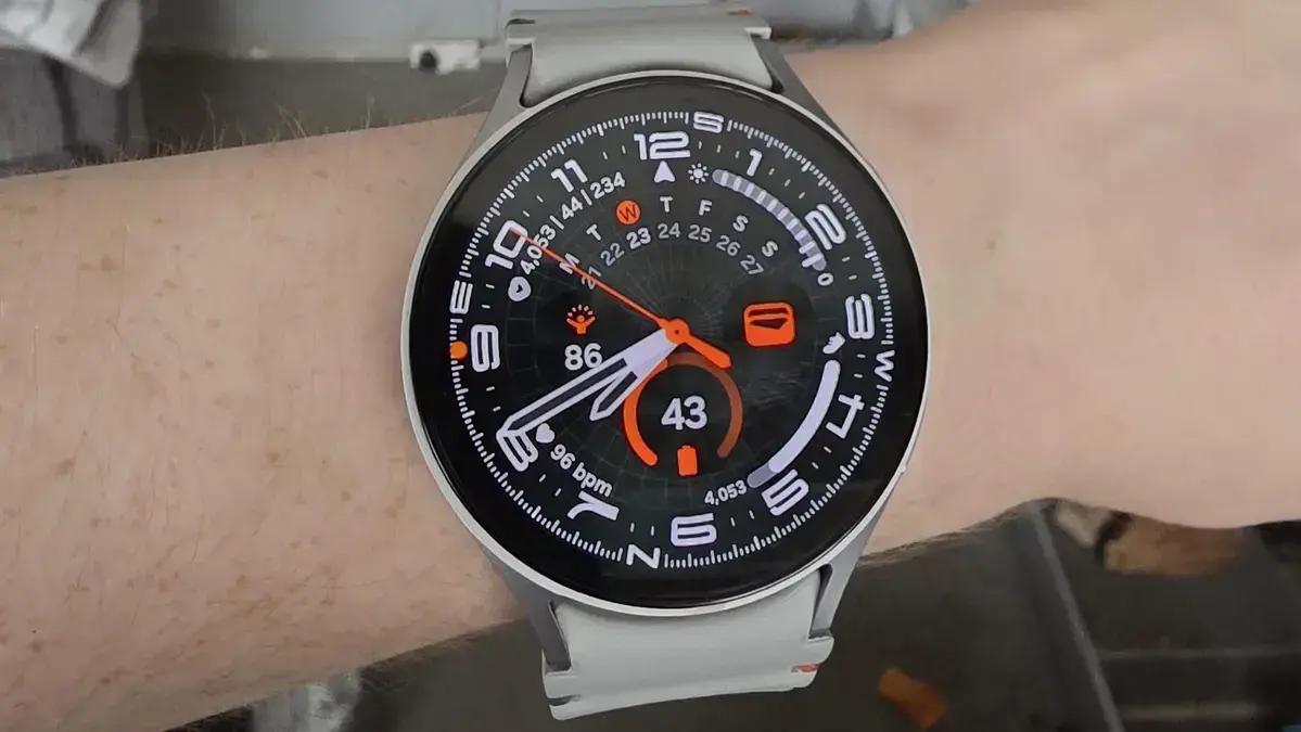 Como instalar watch faces exclusivas do Galaxy Watch Ultra em modelos antigos