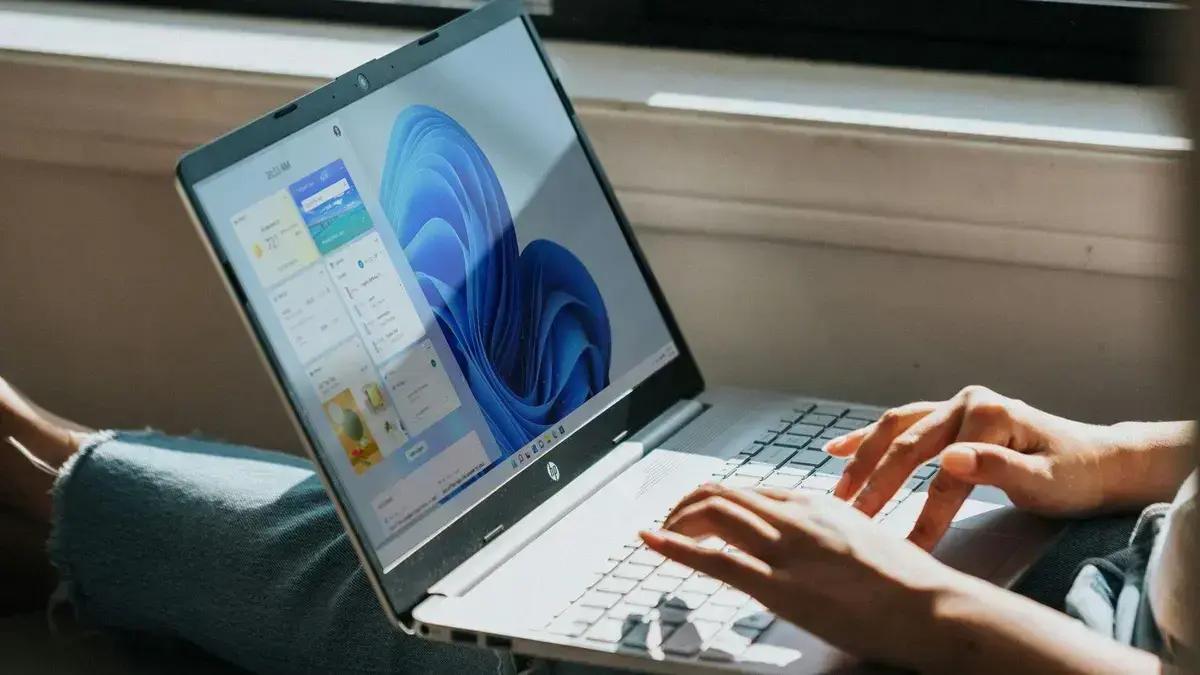 Windows 11 supera Windows 10 e se torna o sistema mais usado globalmente