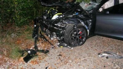 Tesla Condenada a Pagar R$ 1,34 Bilhão Após Acidente Fatal com Piloto Automático