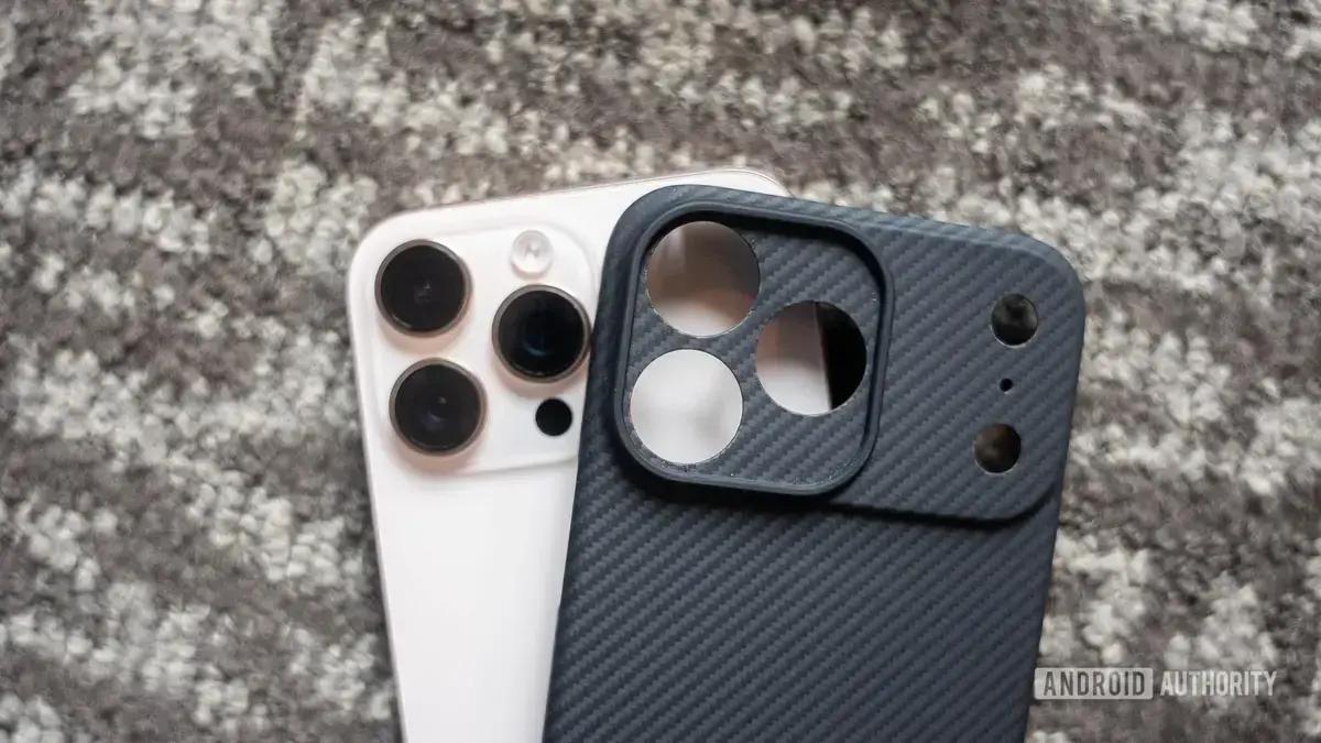 Análise da capa vazada do iPhone 17 Pro Max revela semelhanças com o iPhone 16 Pro Max